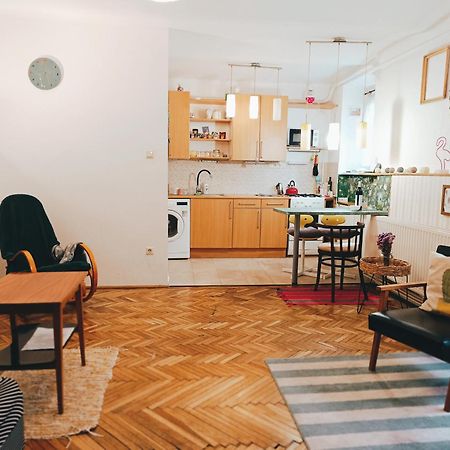 Flat In Historic Villa With Your Own Private Garden, Near City Park Будапеща Екстериор снимка